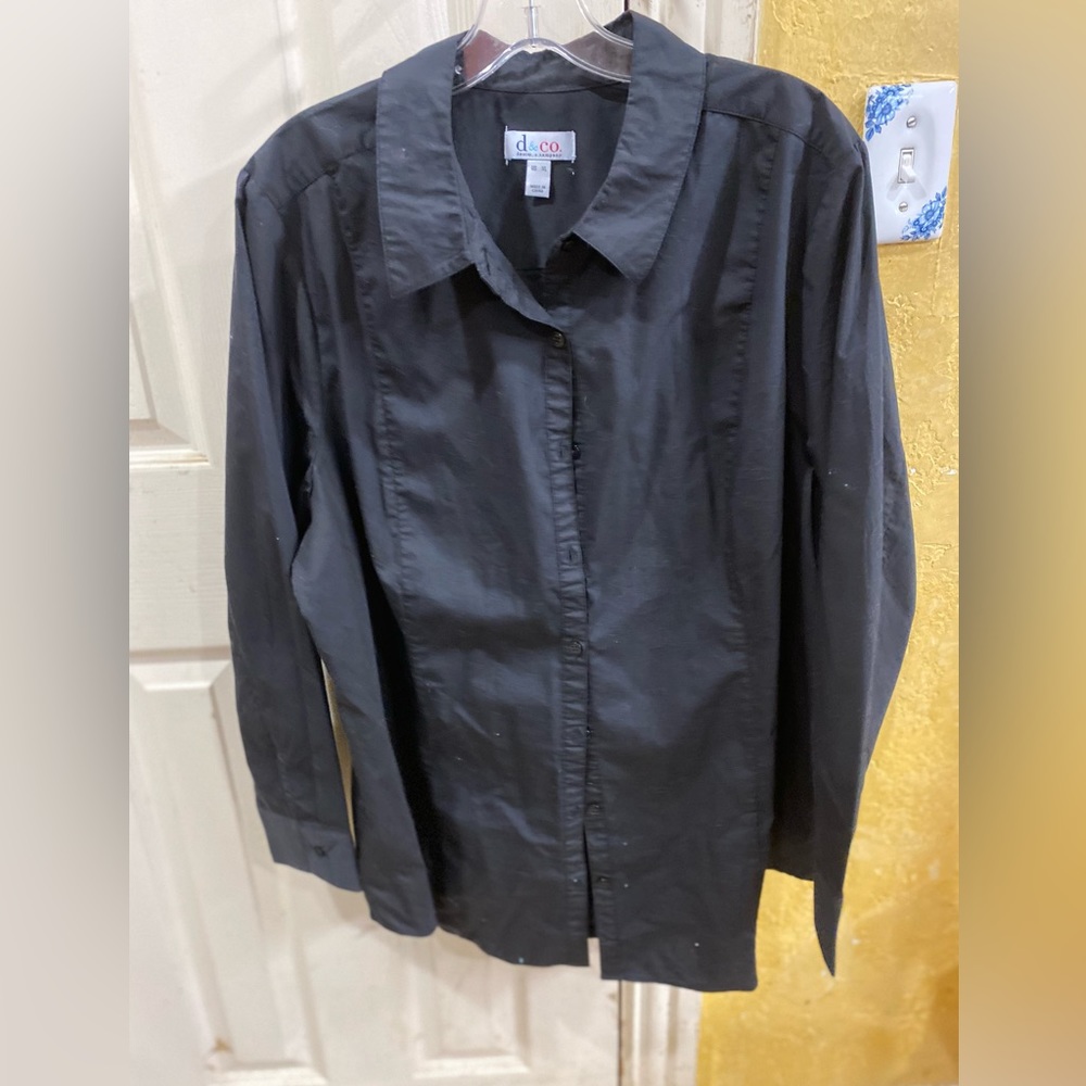 D & Co. Black long Sleeve collars shirt